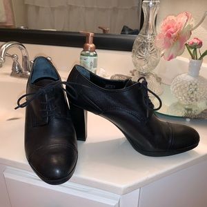 Sale! 🌸Franco Sarto Oxford Booties